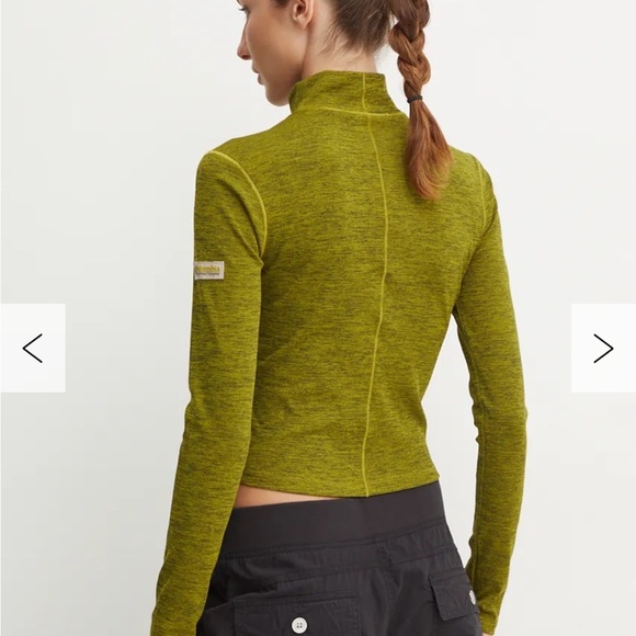 Columbia Heritage Green Turtleneck Top - Picture 5 of 5